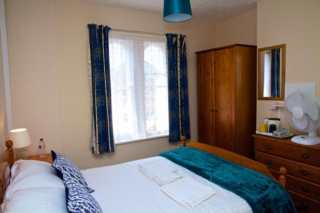 Alverstoke Hotel Weymouth Room photo